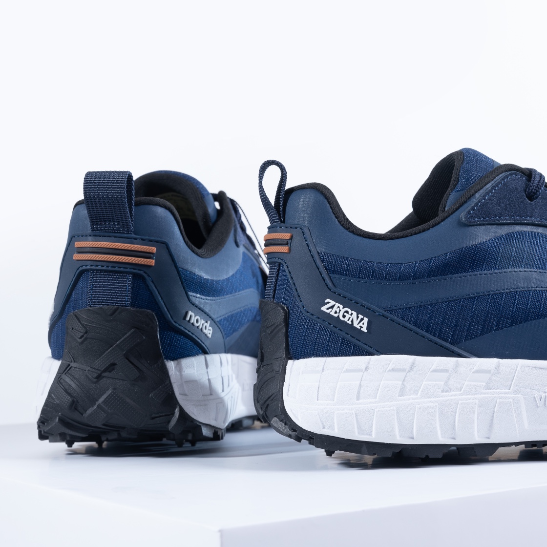 480Ermenegildo Zegna Ermenegildo Zegna Otoño/Invierno Zapatillas deportivas acolchadas impermeables 