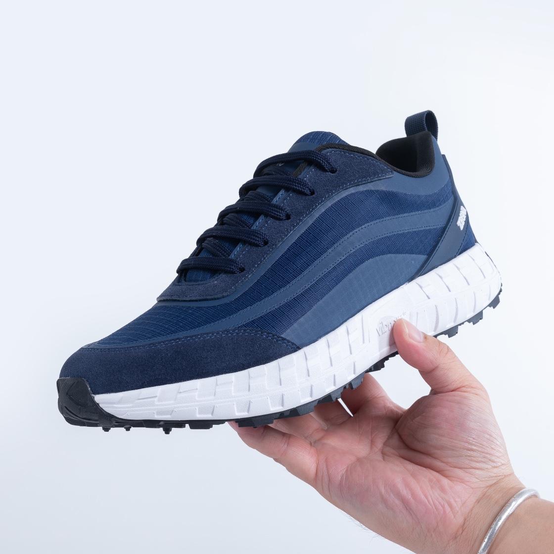 480Ermenegildo Zegna Ermenegildo Zegna Otoño/Invierno Zapatillas deportivas acolchadas impermeables 