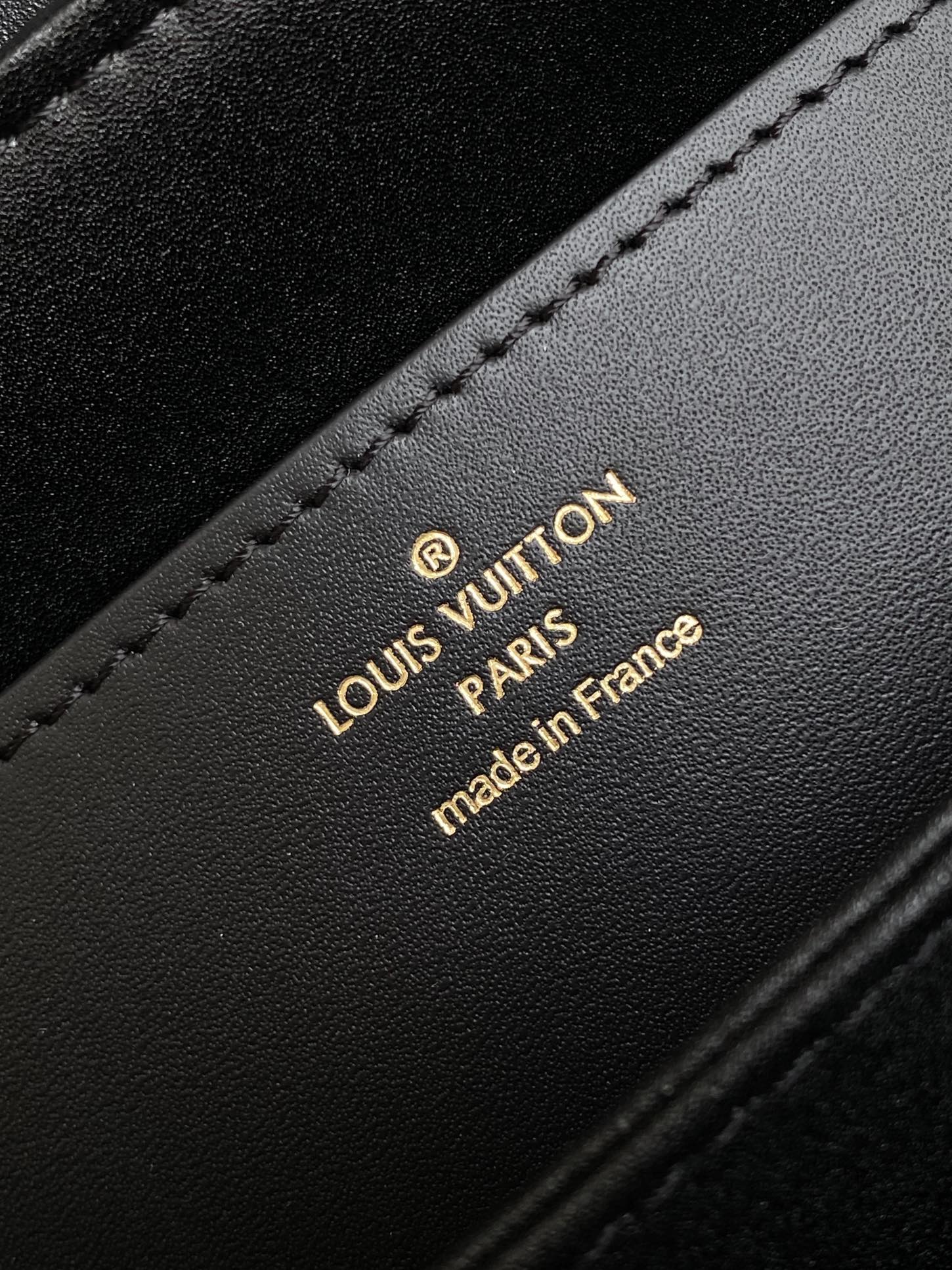 【原厂皮】M87107 黑色（动态芯片版）皮料是意大利A级皮料是在于品质、五金、面料、手工、油边、A级出