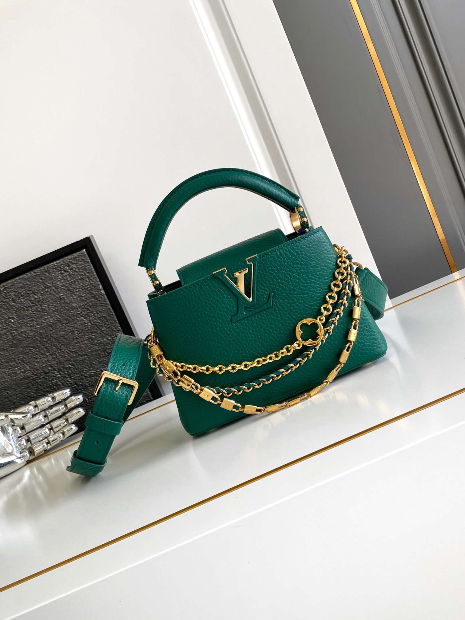 ，动态芯片，特级专供代购，M11906绿

详细特征:21x14x8cm（...