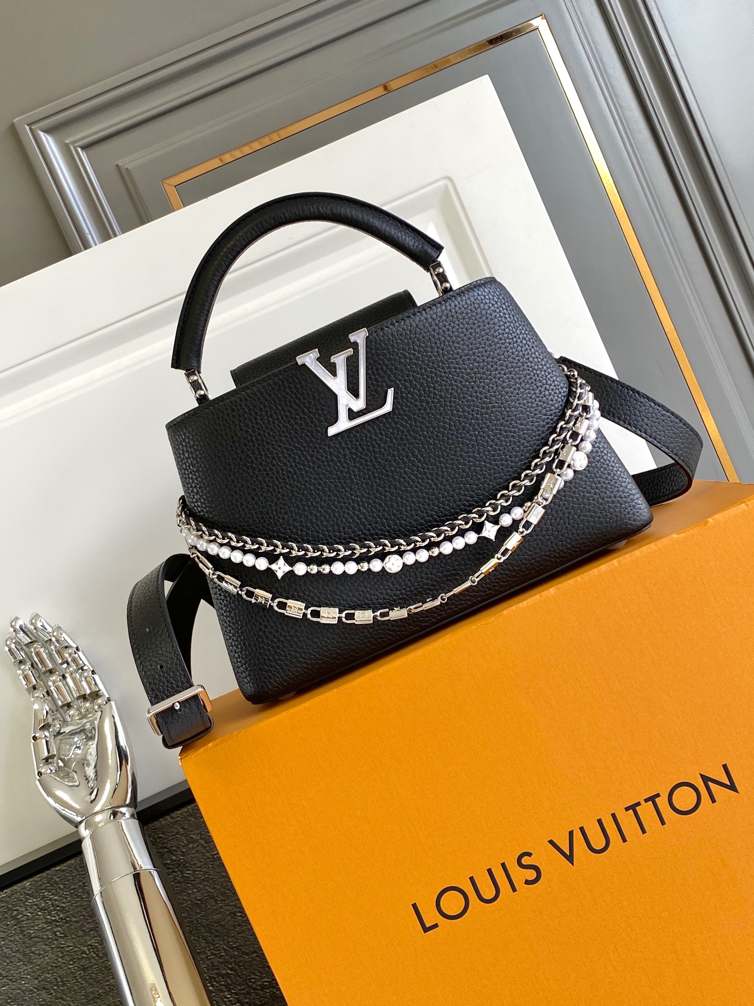 动态芯片
M11909黑