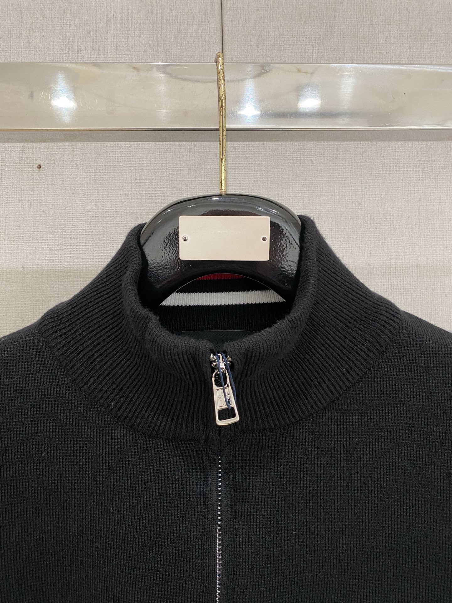 🌾 普拉达 2025秋冬新款 顶级版本 最新款针织羊毛衫独家发售！原版复刻，独家设计，超强工艺！极其奢华