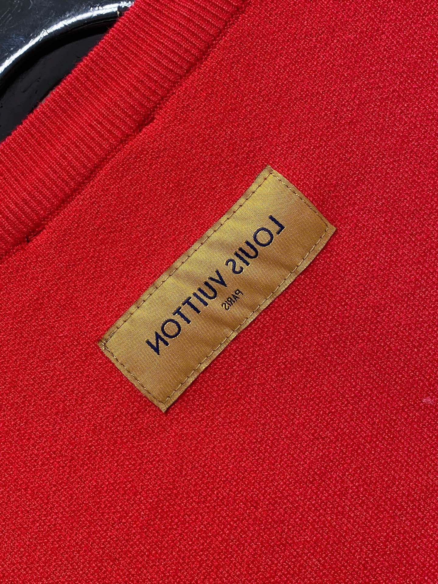 🌾！ 2025秋冬新品毛衣，休闲时尚保暖，打底单穿都可以进口羊毛混纺羊毛，保暖性很强，不刺激皮肤，可贴身