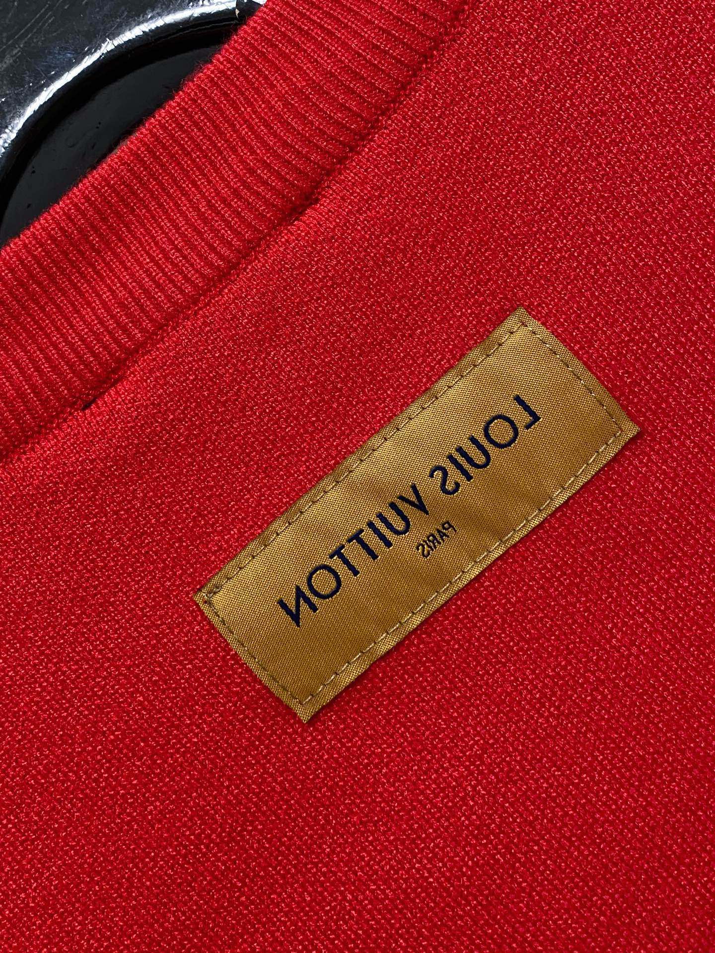 🌾！ 2025秋冬新品毛衣，休闲时尚保暖，打底单穿都可以进口羊毛混纺羊毛，保暖性很强，不刺激皮肤，可贴身