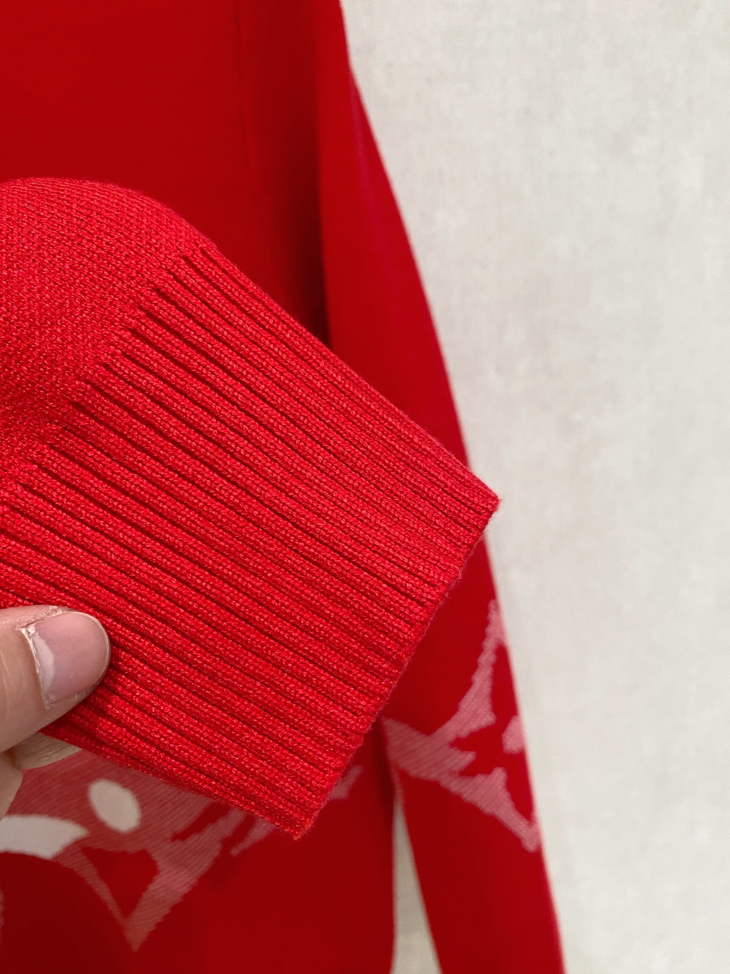 🌾！ 2025秋冬新品毛衣，休闲时尚保暖，打底单穿都可以进口羊毛混纺羊毛，保暖性很强，不刺激皮肤，可贴身