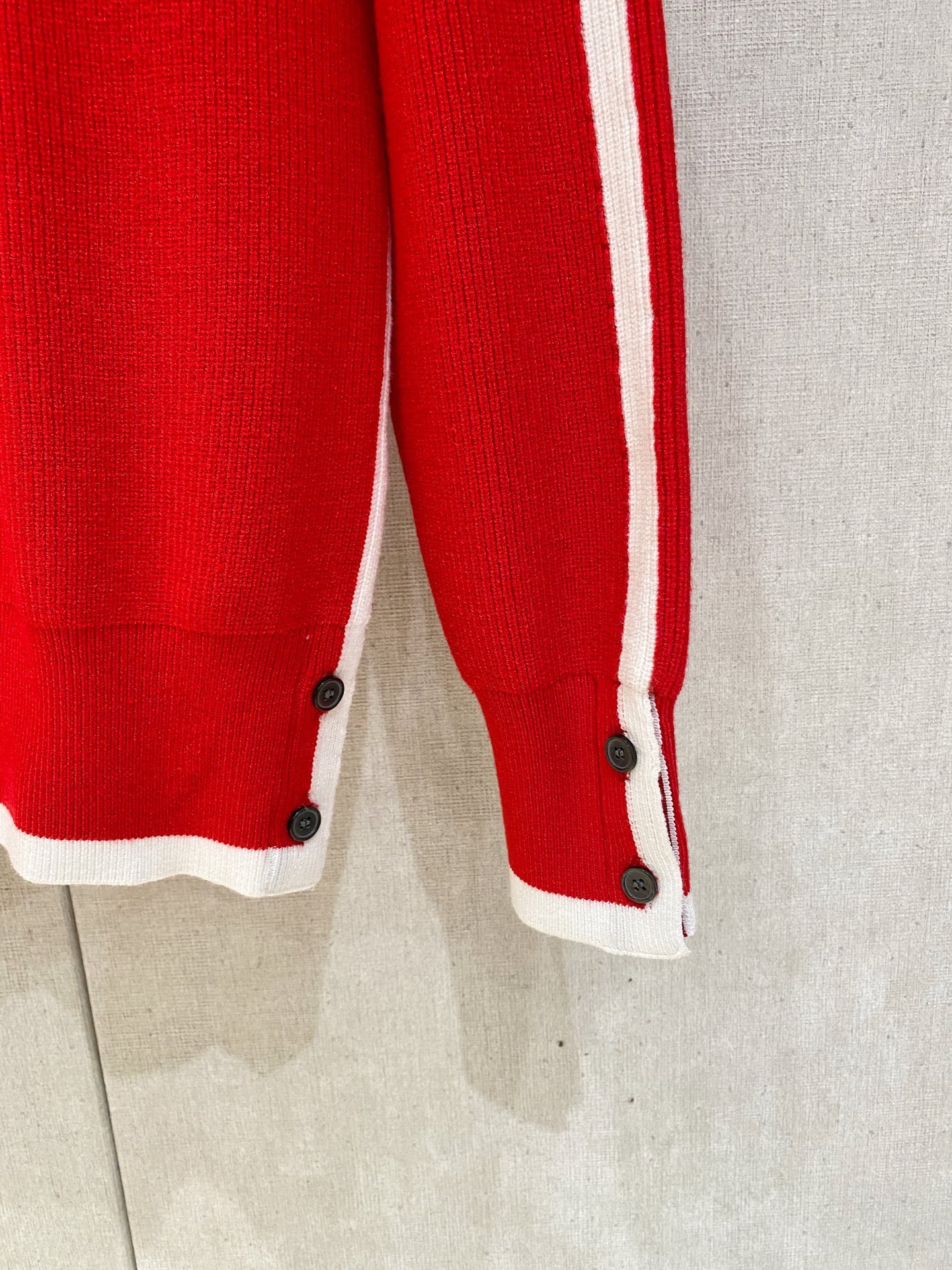 🌾！ 2025秋冬新品毛衣，休闲时尚保暖，打底单穿都可以进口羊毛混纺羊毛，保暖性很强，不刺激皮肤，可贴身