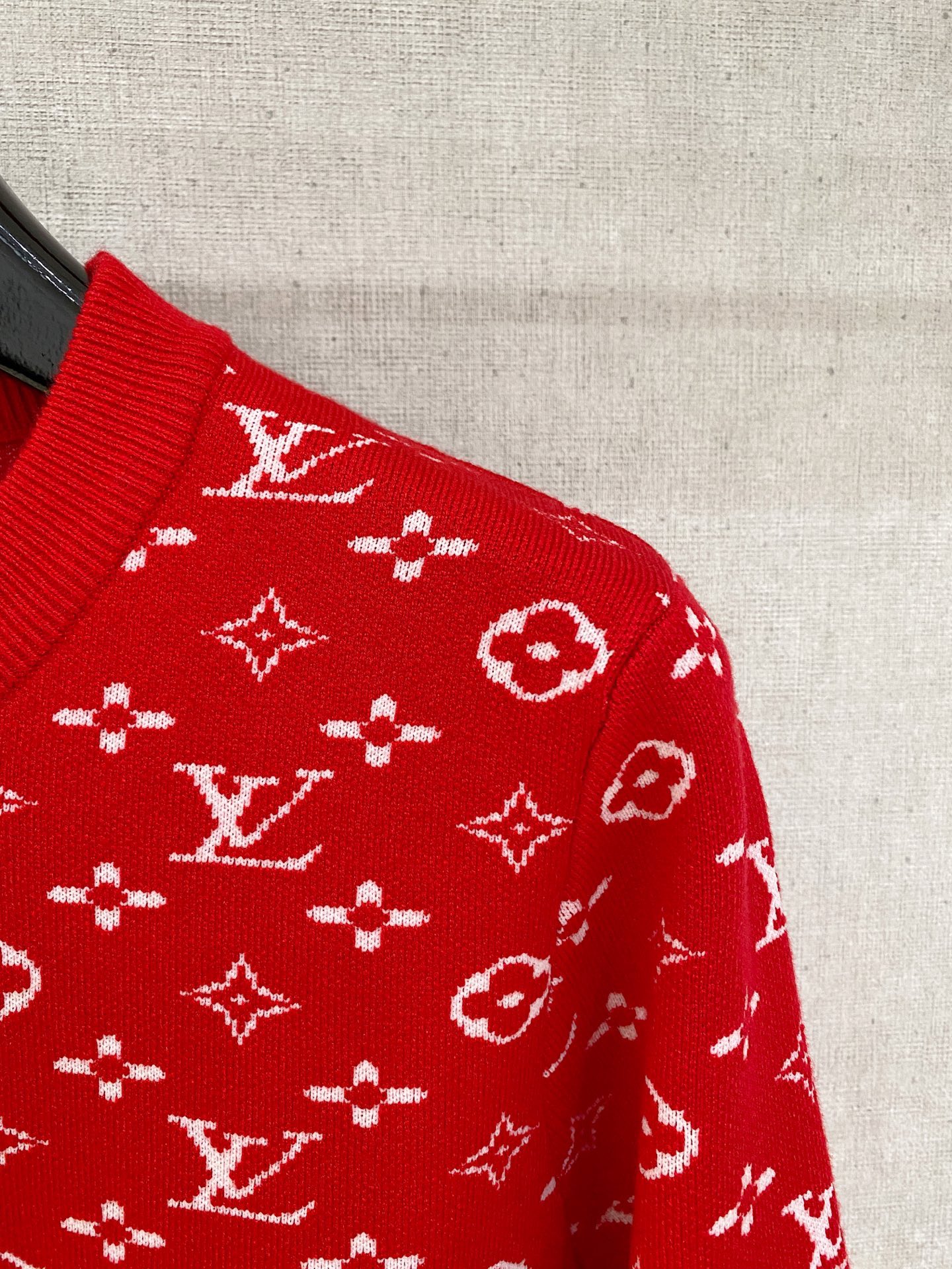 🌾！ 2025秋冬新品毛衣，休闲时尚保暖，打底单穿都可以进口羊毛混纺羊毛，保暖性很强，不刺激皮肤，可贴身