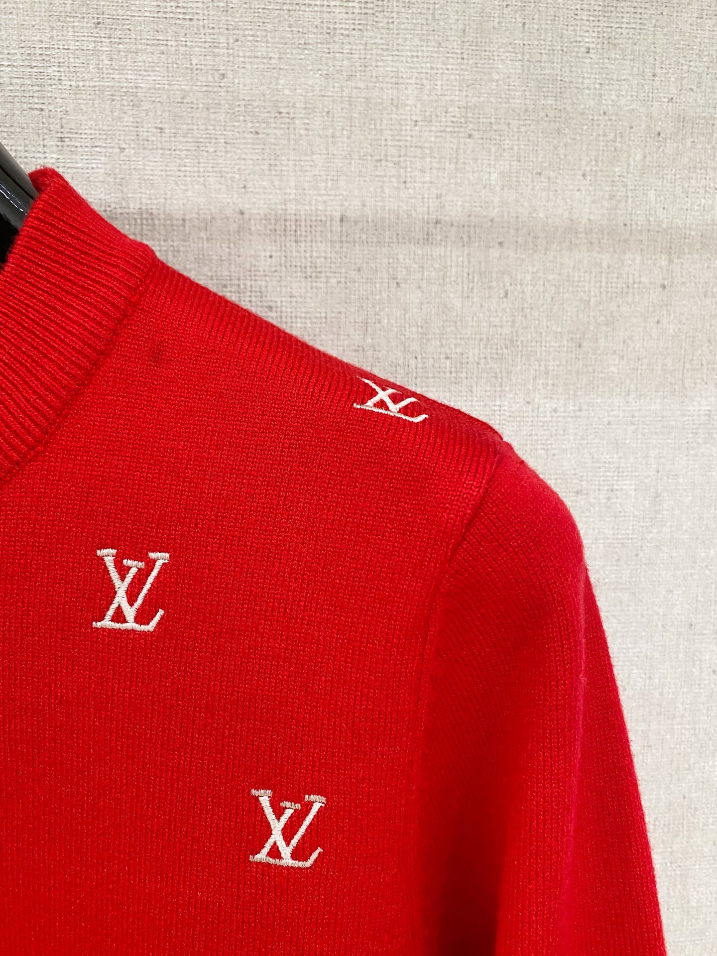 🌾！ 2025秋冬新品毛衣，休闲时尚保暖，打底单穿都可以进口羊毛混纺羊毛，保暖性很强，不刺激皮肤，可贴身