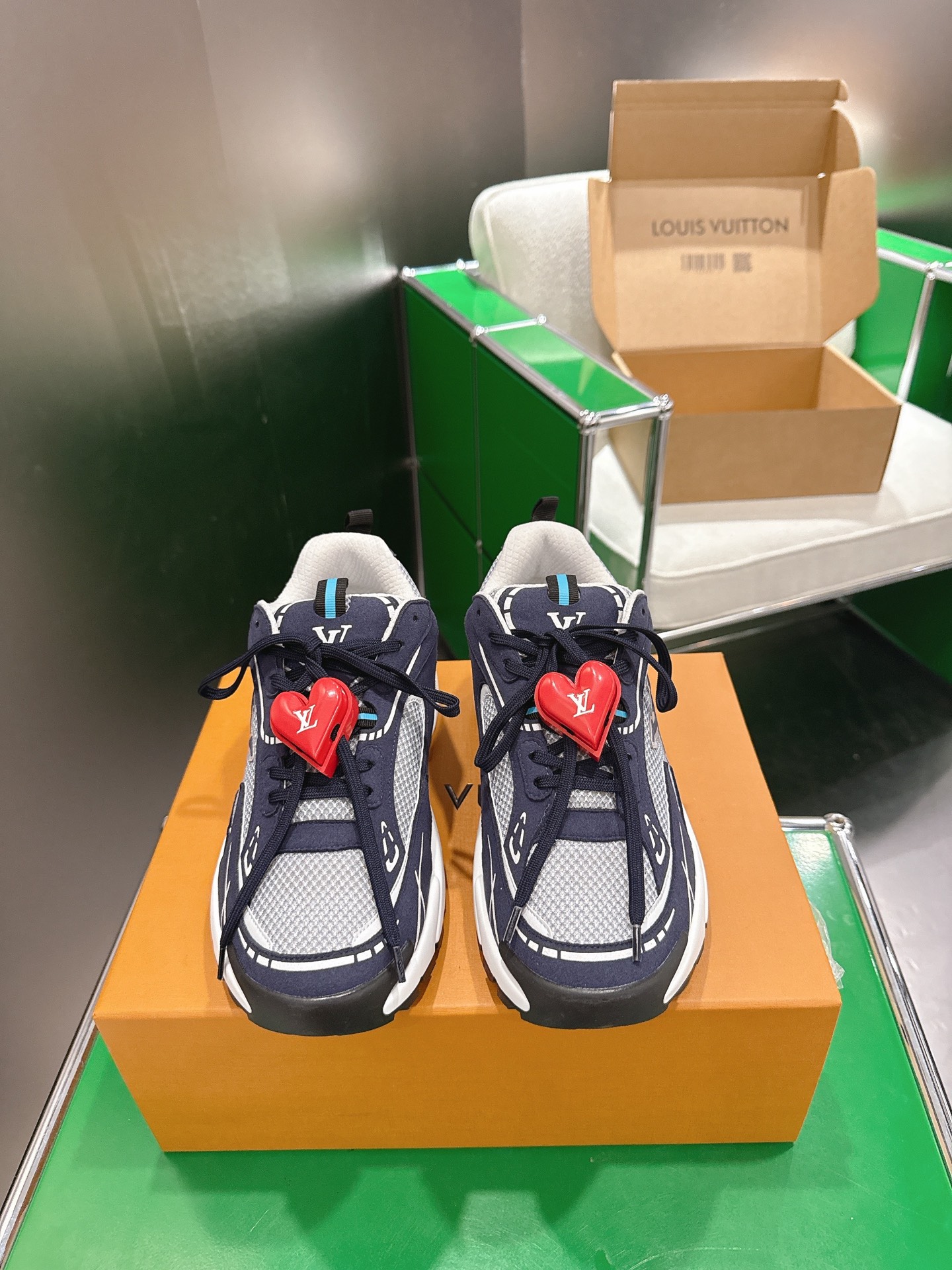 LV Style Men's Shoes Lookbook Reference image 1