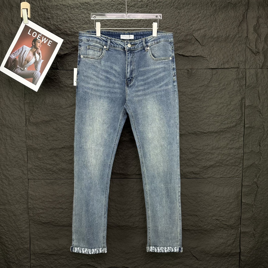 Nuevos jeans lavados con logo pequeño bordado de Dior 2024 🔥Versión alta🔥Versión alta🔥 Calidad superior Los estilos …