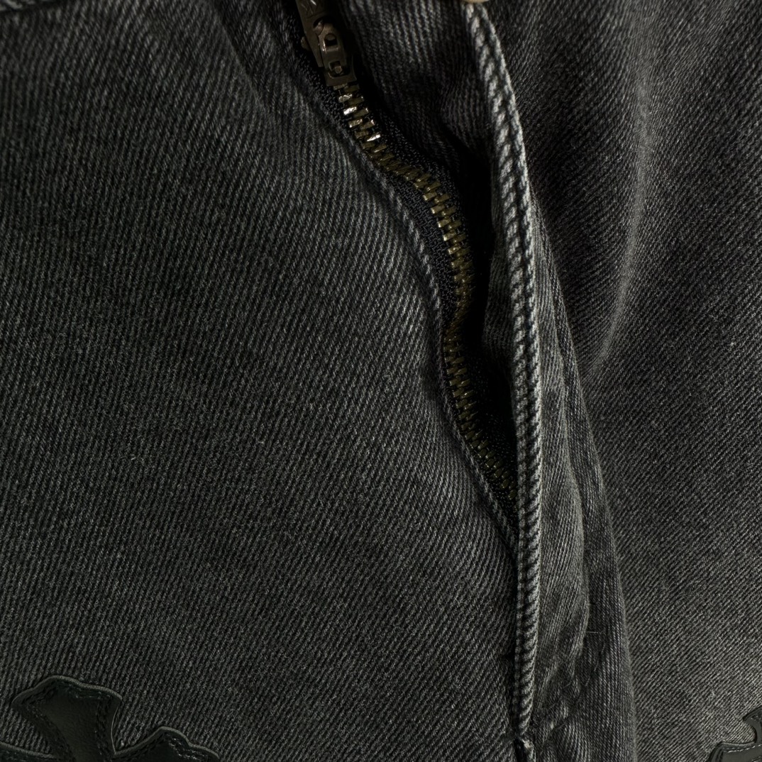 Chrome Hearts 克罗心2024新款十字架贴皮水洗牛仔裤
