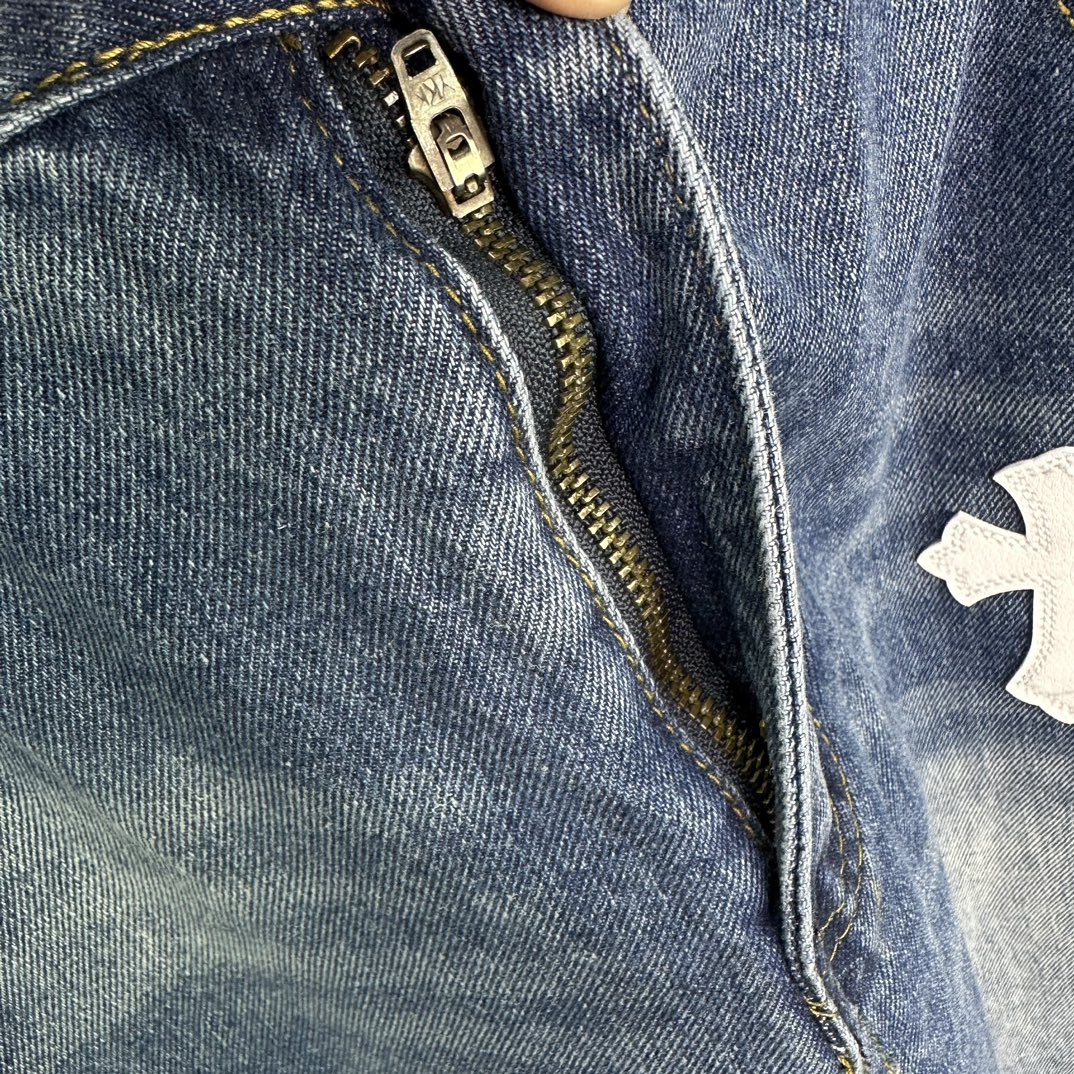 Chrome Hearts 克罗心2024新款十字架白色贴皮水洗牛仔裤