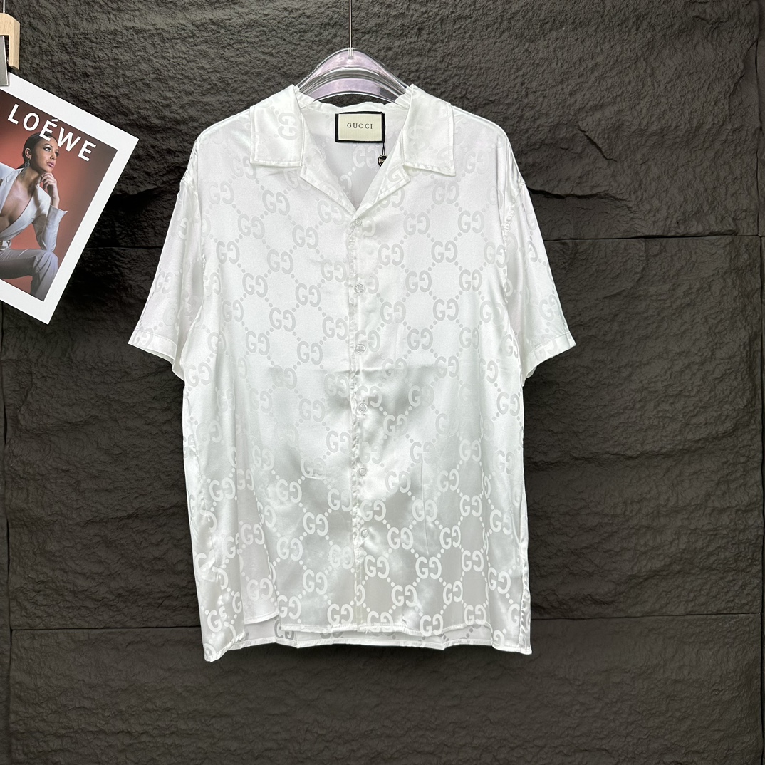 Gucchi 2024 Logo Couple Short Sleeve: High-End Fashion with Premium Design - 图片 1