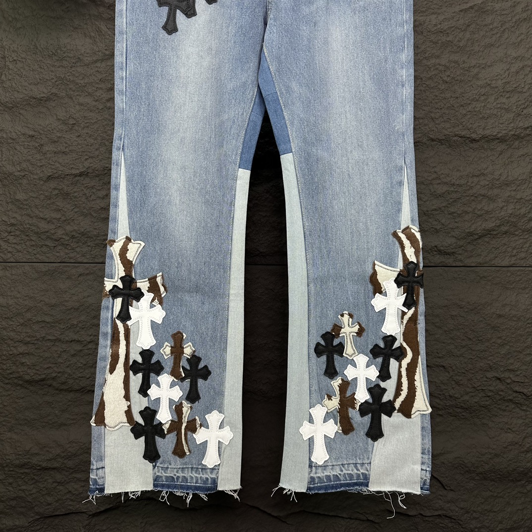 Chrome Hearts 克罗心2025新款重工十字架贴皮 水洗牛仔裤