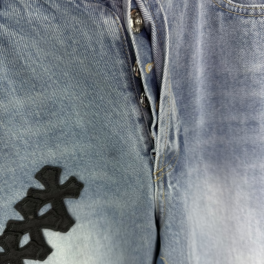 Chrome Hearts 克罗心2025新款重工十字架贴皮 水洗牛仔裤