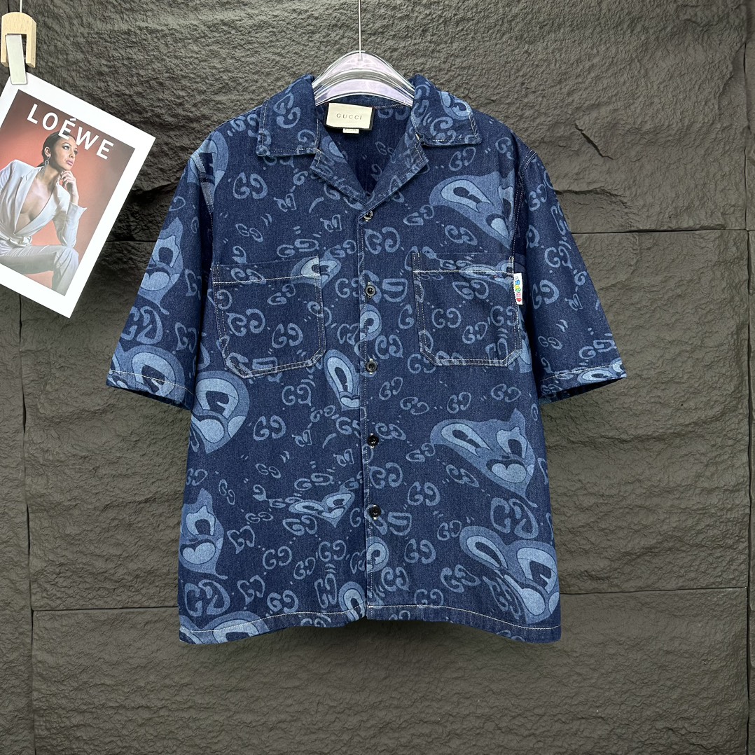 Camisa de manga corta vaquera con logo estampado lavado de la nueva colección 2024 de Gucci para parejas 🔥alta calidad…