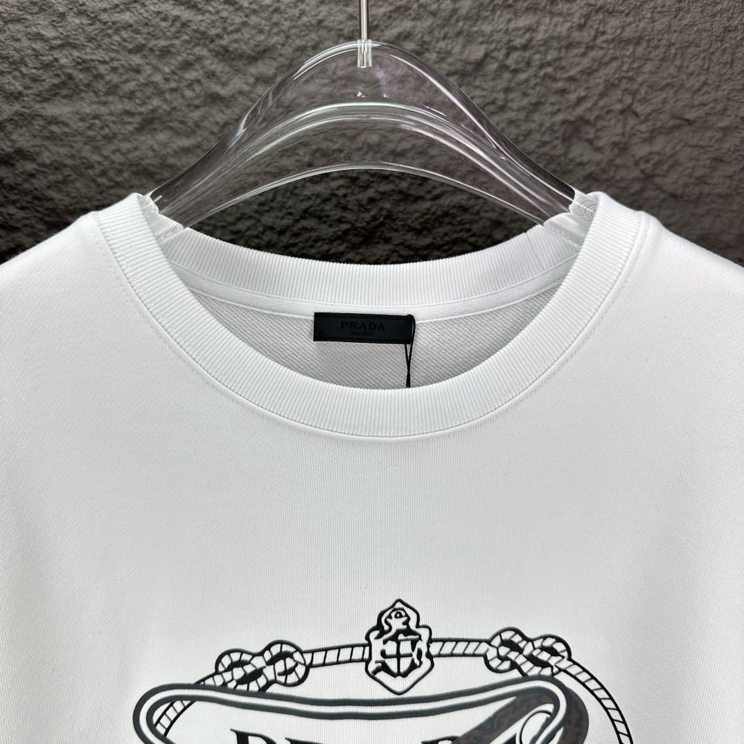 2024 Prada New Logo Round Collar Couple’s High-End Fashion Shirt - 图片 3