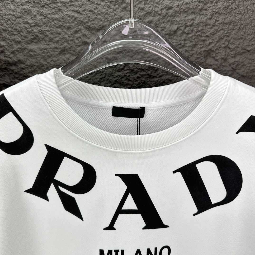 2024 Prada Letter-Printed Circle Suit: High-End Fashion for Men and Women - 图片 3