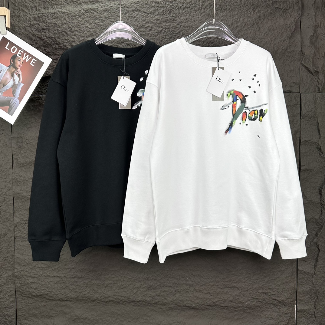 DIORdeo 2024 High-End Hand-Drawn Logo Couple’s Apparel: Features and Options - 图片 9