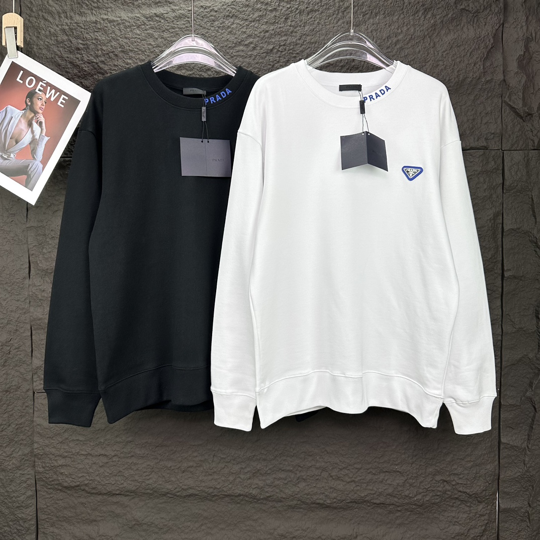Prada Unveils High-End Triangular Emblem 2024 Collection - 图片 9
