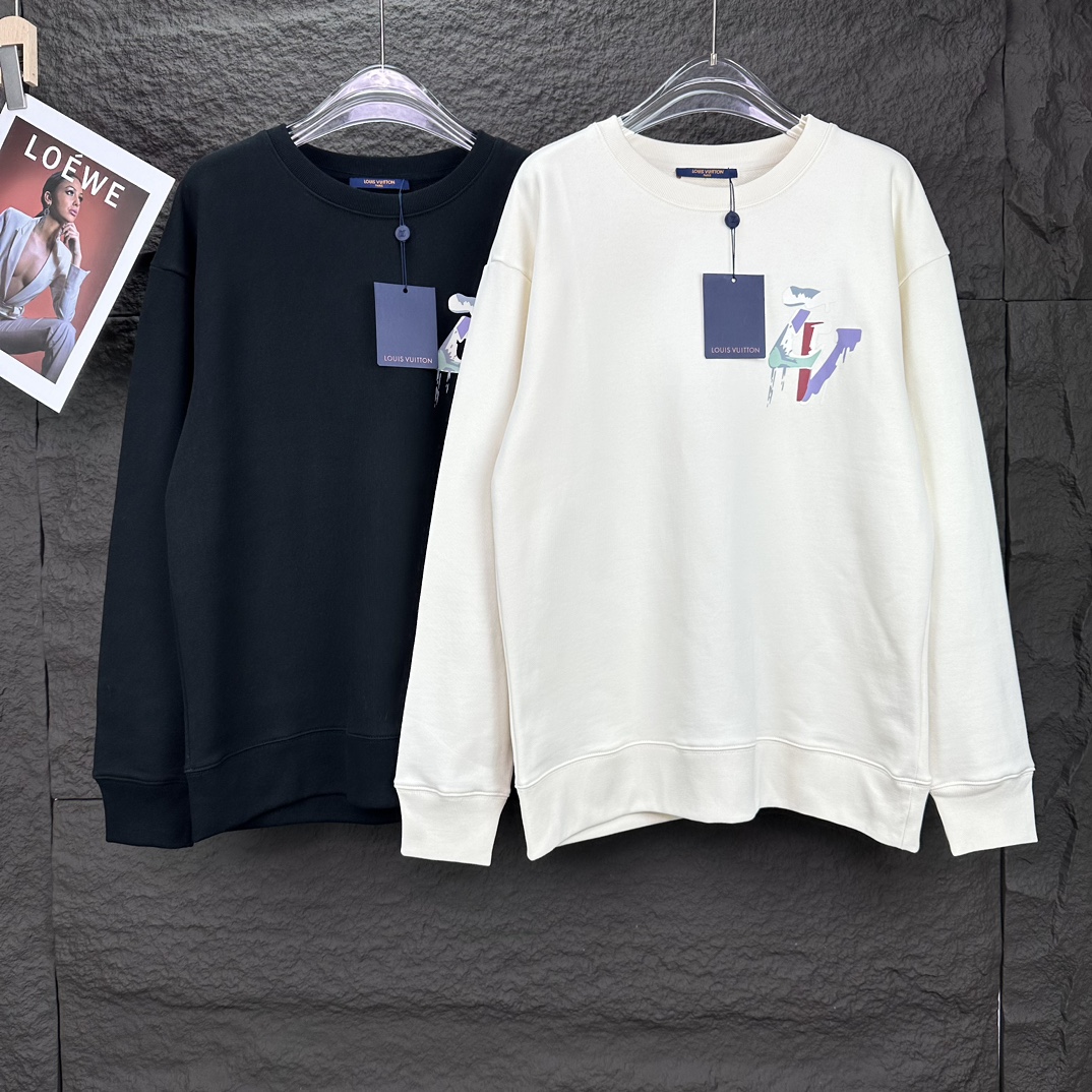 Louis Vuitton 2024 Color Letter Logo Couple’s Cortex Apparel: High-End Fashion Statement - 图片 9