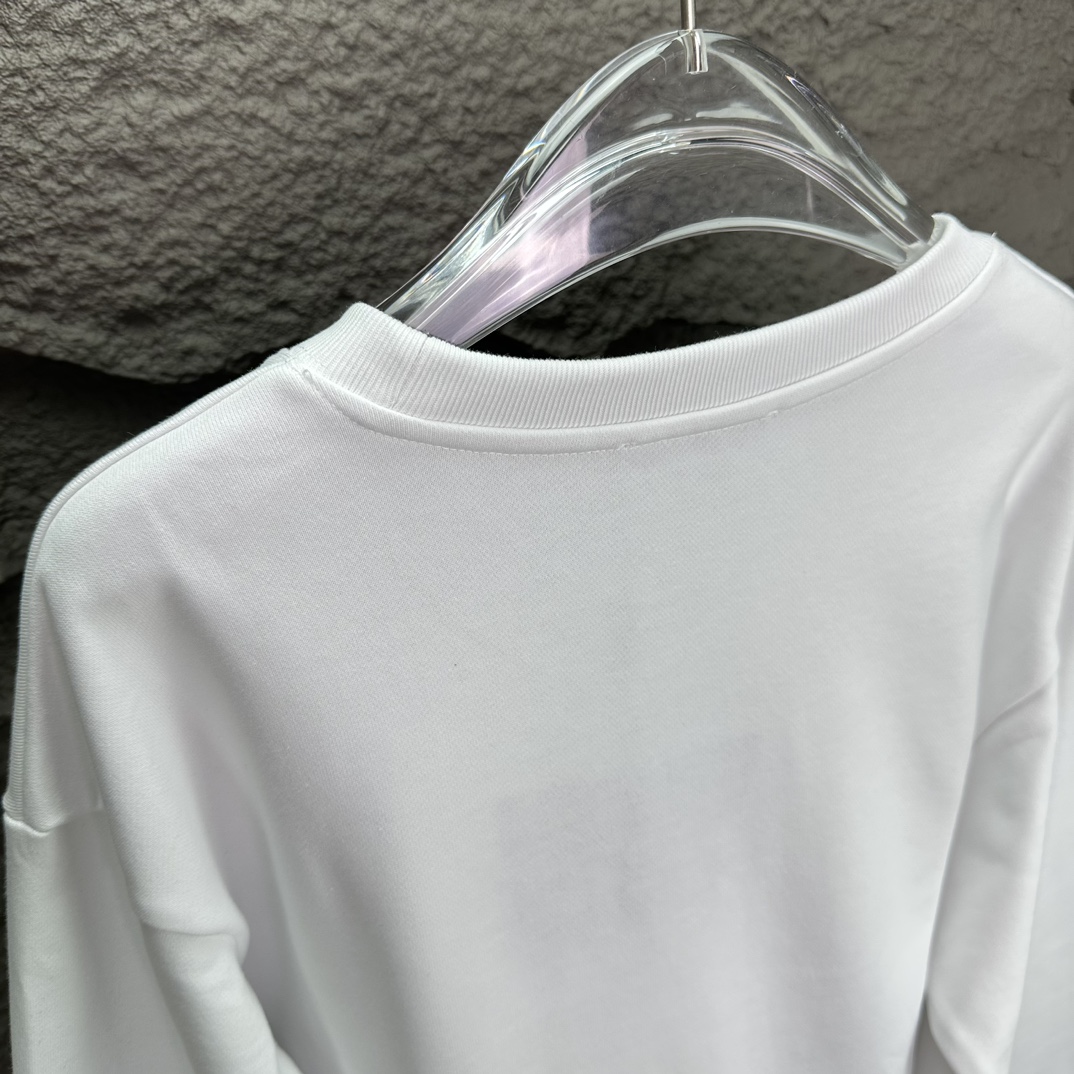 2024 Prada Platinum Logo Fabric Jacket: High-End Fashion for Men and Women - 图片 8