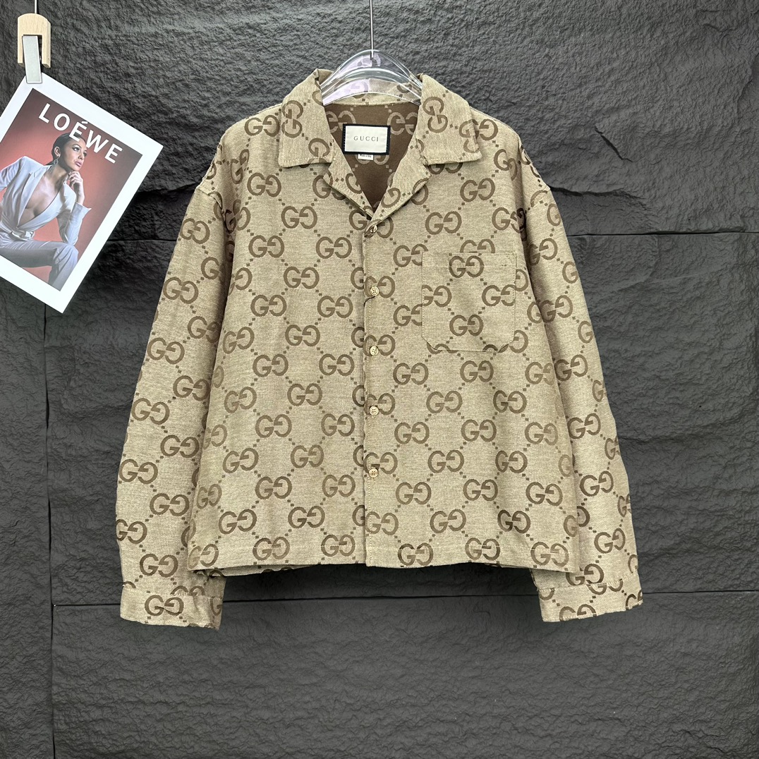 Gucci 2024 nuevo modelo, camisa de manga larga oxford unisex con cuello y logotipo estampado completo 🔥alta versión🔥a…