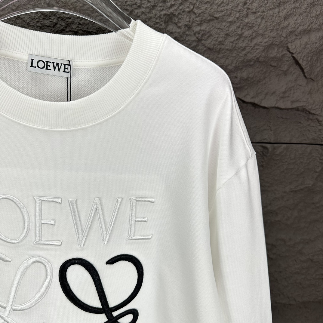 Loewe2024 Puffer Jacket with Embroidered Logo: High-End Couple’s Corset in Black and White - 图片 4