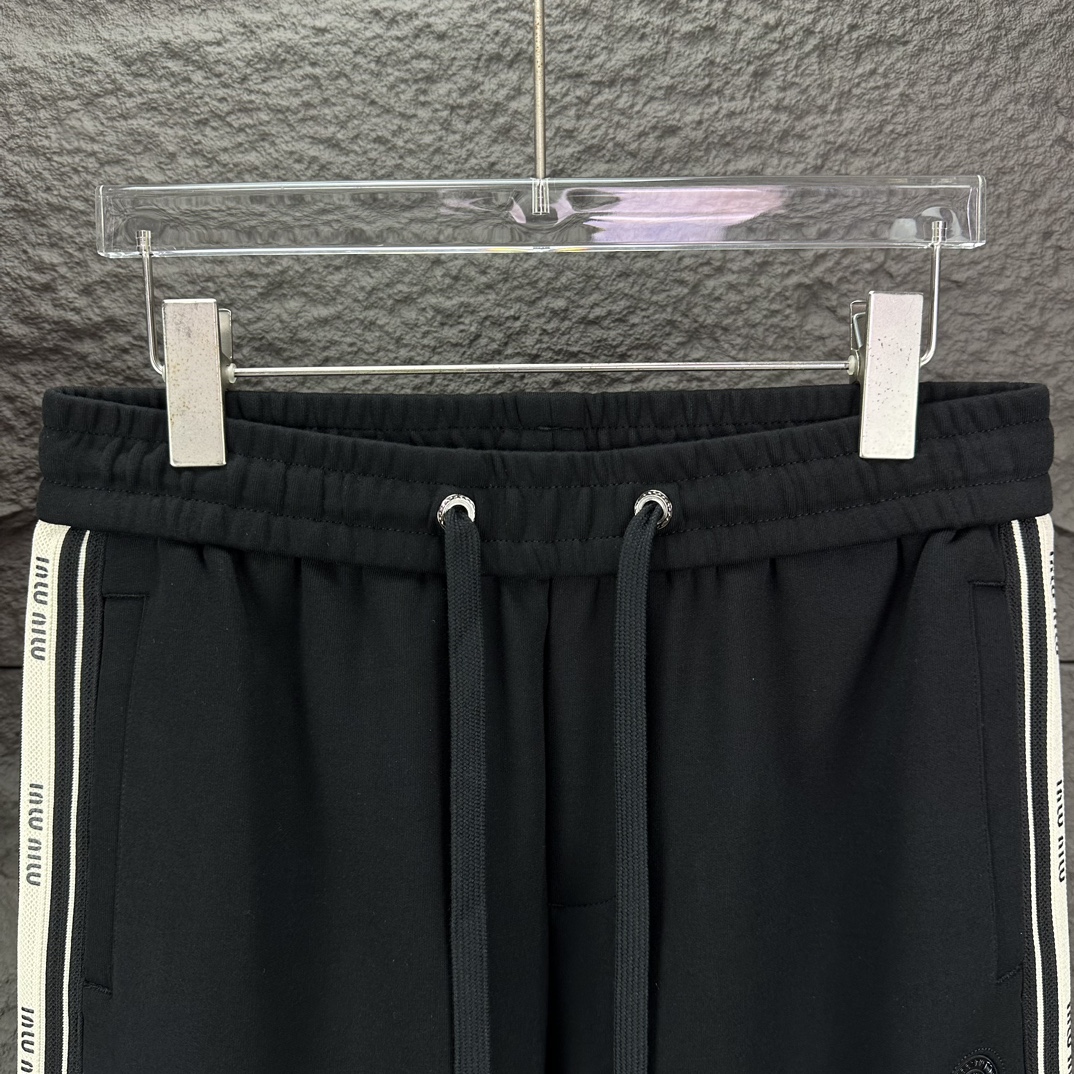 2024 New High-End Knitted Logo Couple Pants by MIU MIU - 图片 3