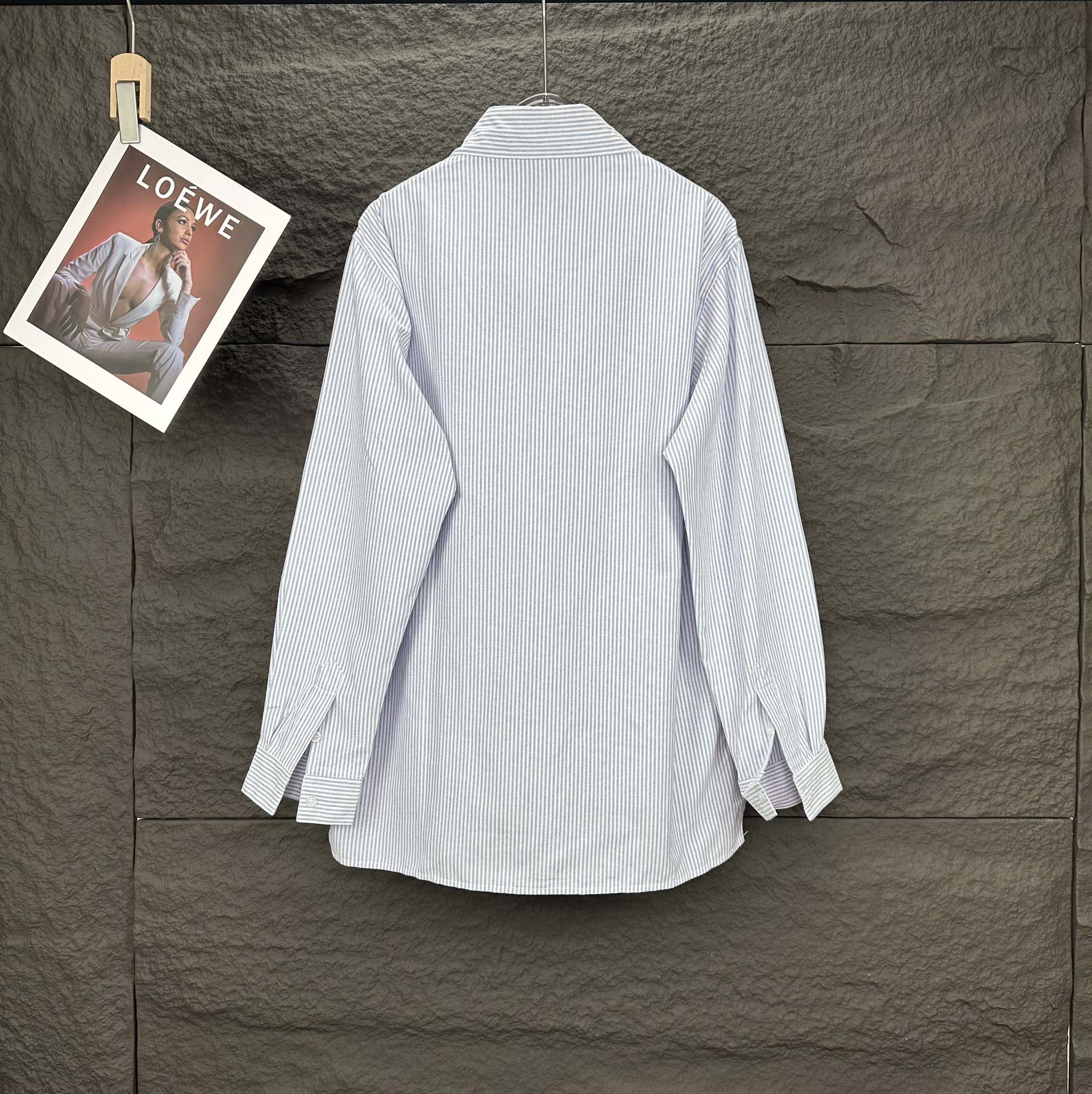 High-End 2024 Stripe Bag and Couple Shirt with Special Fabric and Digital Printing - 图片 2