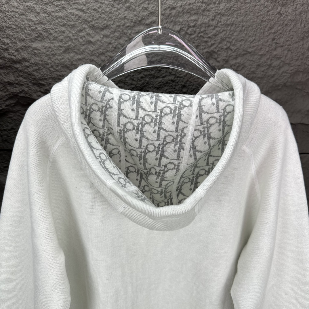 Luxury Cashmere Sweaters 2024: Top Version for Men and Women - 图片 9