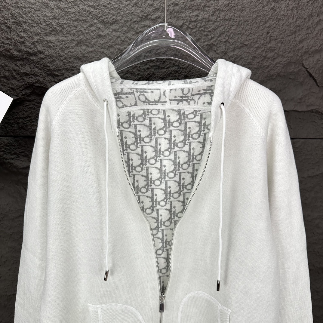 Luxury Cashmere Sweaters 2024: Top Version for Men and Women - 图片 5