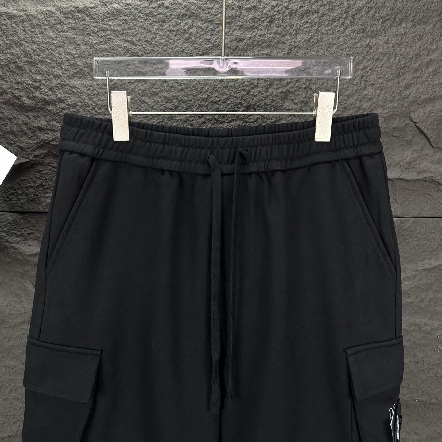 High-End Custom Embroidered Shorts: Stone Island Union 205 Collection - 图片 5
