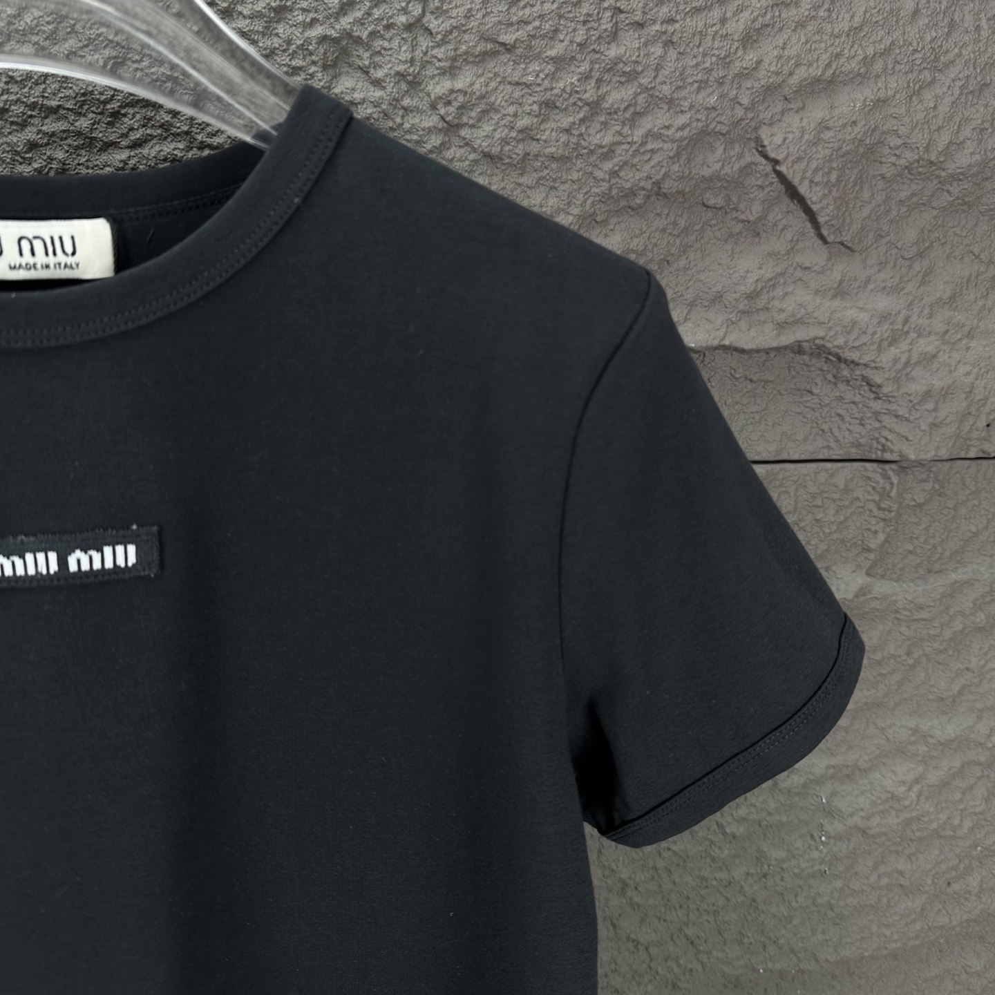 High-end MiU MiU 2025 Logo T-shirt with Embroidery – 242. - 图片 4