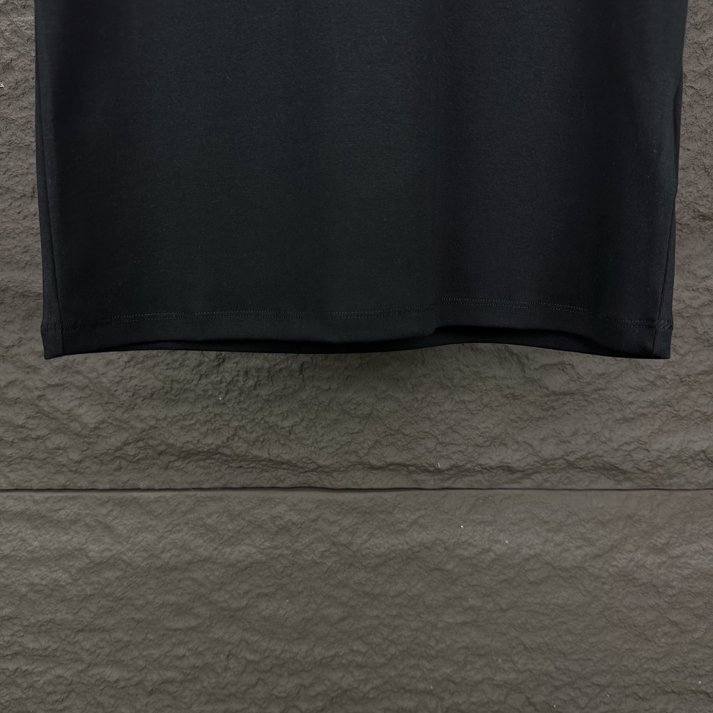 High-end MiU MiU 2025 Logo T-shirt with Embroidery – 242. - 图片 6