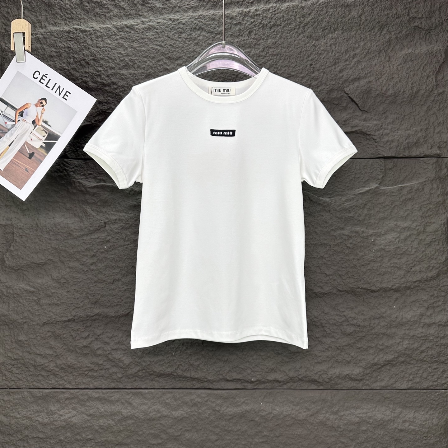 High-end MiU MiU 2025 Embroidery Logo T-shirt in Black and White – Premium Quality - 图片 1