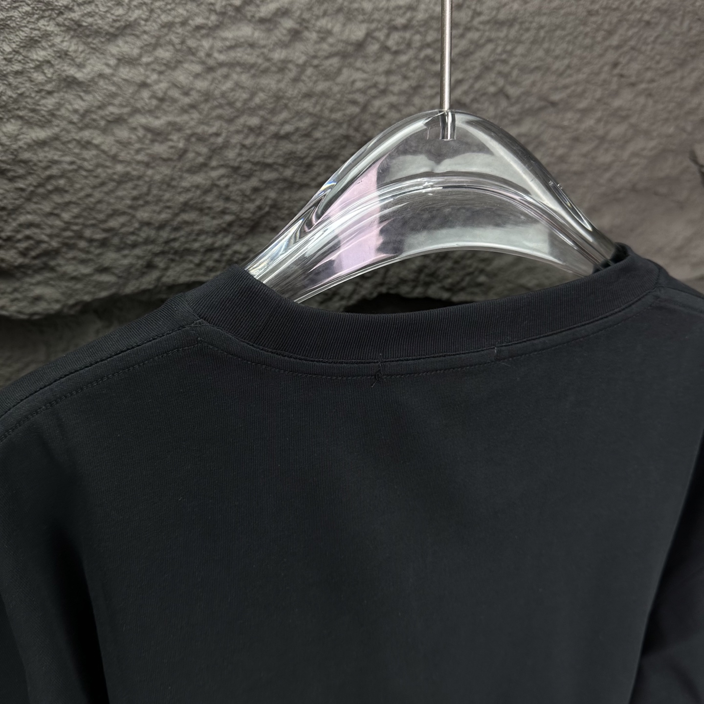 YSL St. Roland 2025 Couple T-shirt: High-end Fashion with Premium Quality - 图片 8