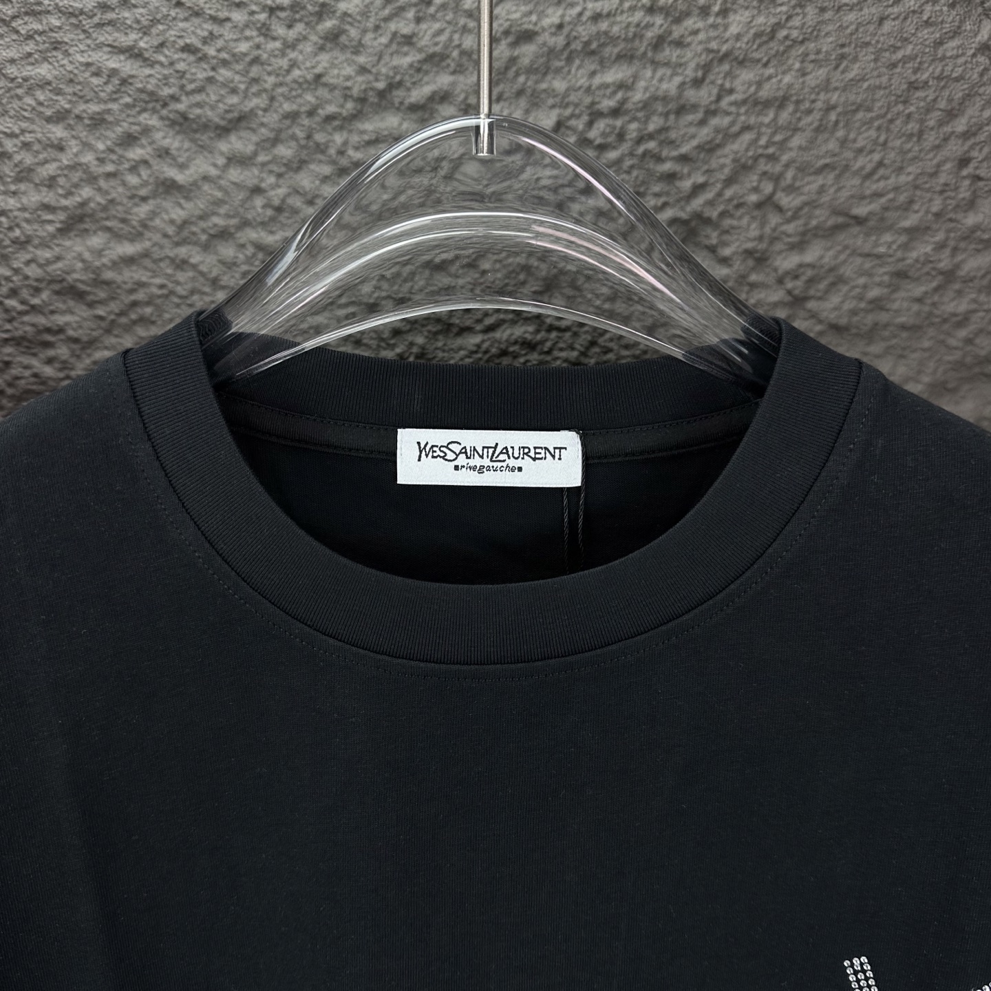 YSL St. Roland 2025 Couple T-shirt: High-end Fashion with Premium Quality - 图片 3