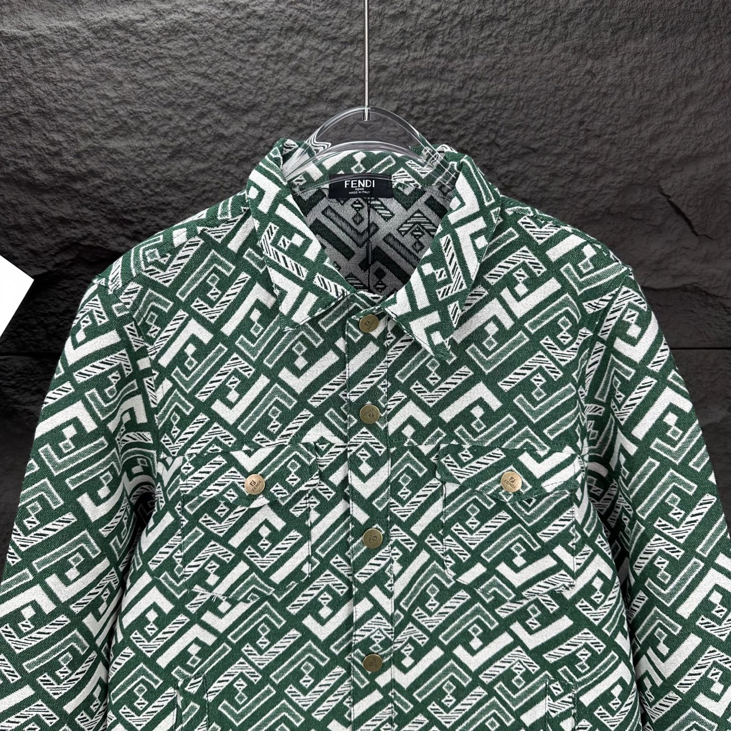 High-end Cowboy Coat with F-Letter Logo for Men and Women in Green, 2025 Collection - 图片 5