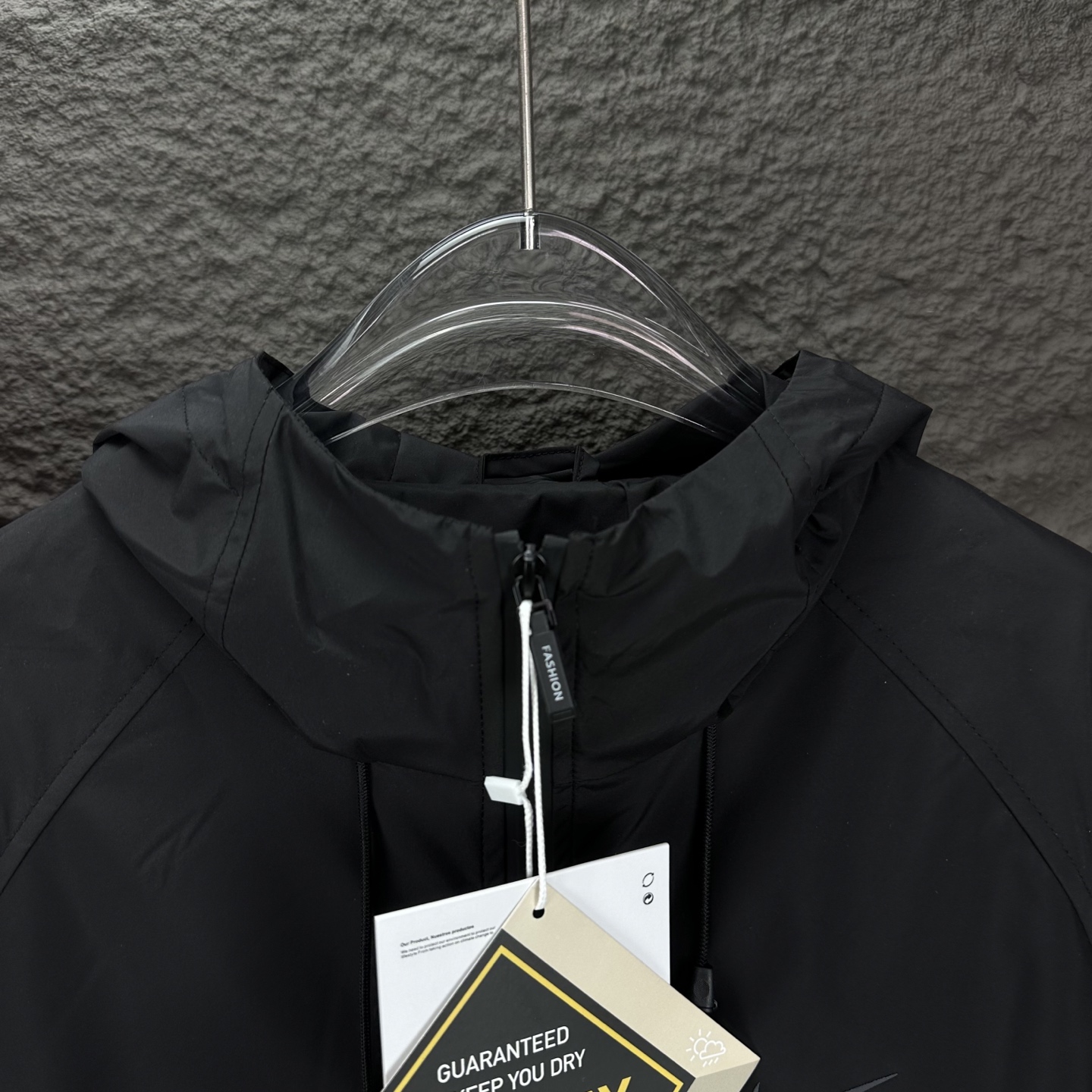 High-End Waterproof Hood Zipper Jacket with New Logo for 2025 - 图片 3