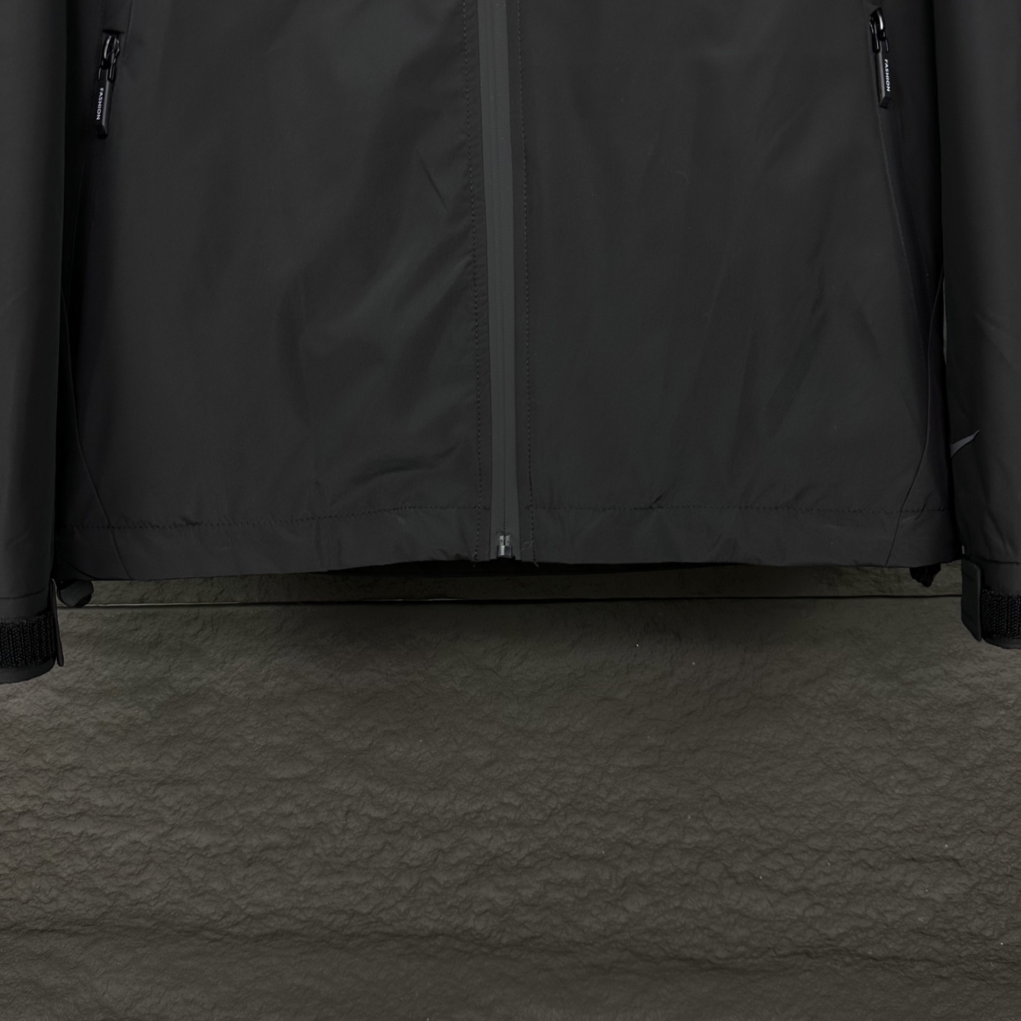 High-End Waterproof Hood Zipper Jacket with New Logo for 2025 - 图片 8