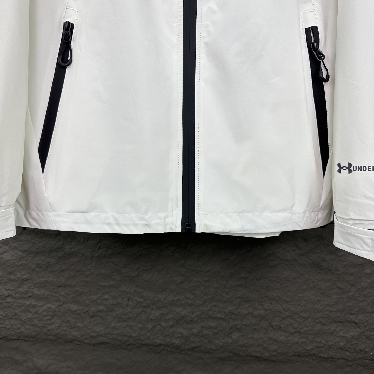 High-end Waterproof Hood Zipper Jacket for Couples with Reflecting Logo - 图片 8