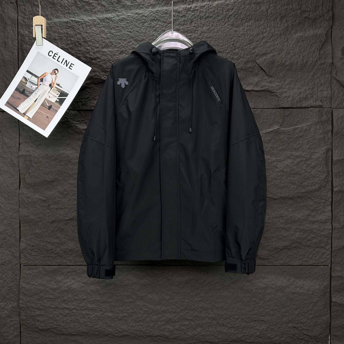 High-End Waterproof Reflective Zipper Jacket for Couples: Disanter’s Latest Design