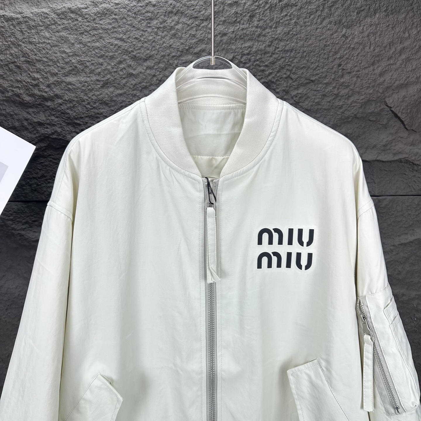 High-End Waterproof Couple Suit Jacket: MIU MIU2025, Polyester Fibre, Fashionable Design - 图片 6