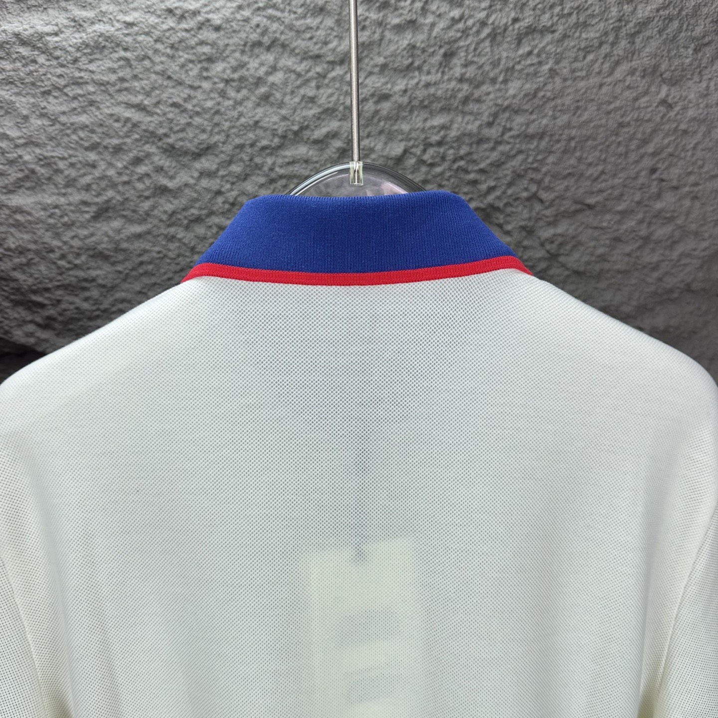 High-End Gucci 2025 New Bag Embroidered Short Sleeves: Fashionable Unisex Apparel - 图片 9