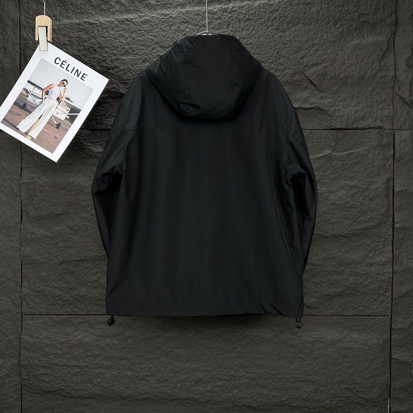 Adi’s 2025 Waterproof Hood Zipper Jacket: High-End Couple’s Fashion in Black and White - 图片 2