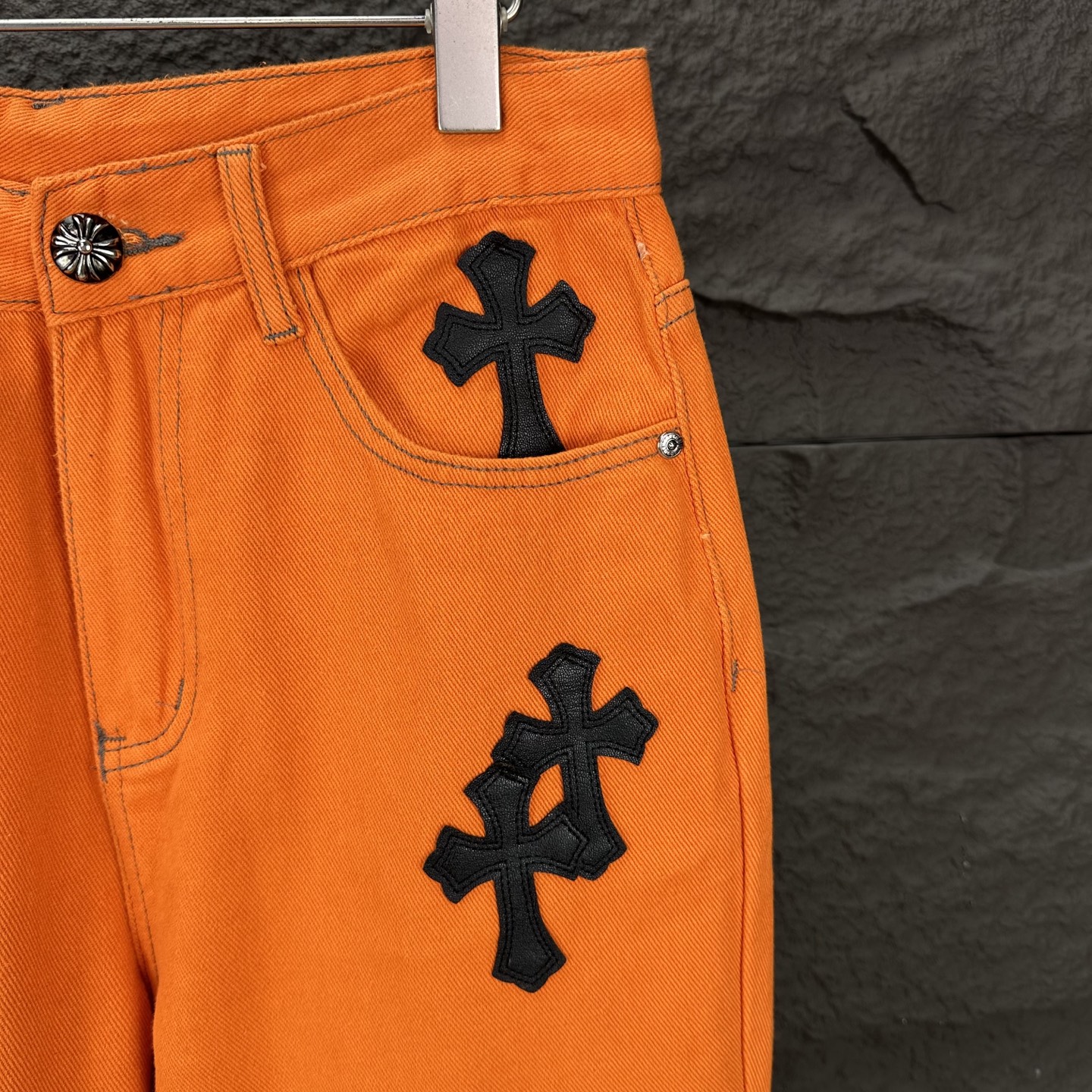 High-End 2025 Jeans: Top Quality, Unique Design, Water-Washed Styles, Orange Color. - 图片 5