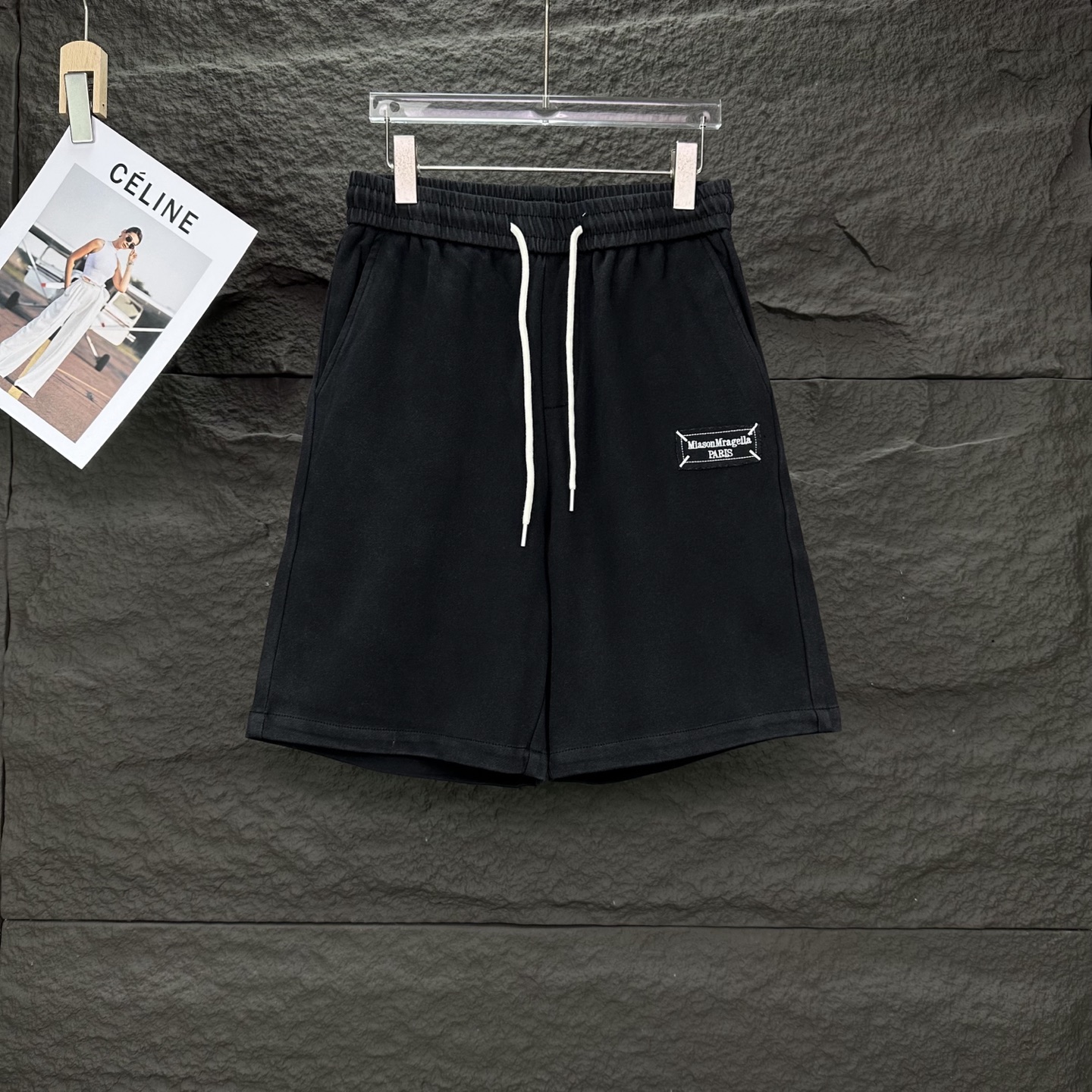 High-End Embroidered Logo Shampoo Couple Shorts: Magella 2025 Collection - 图片 1