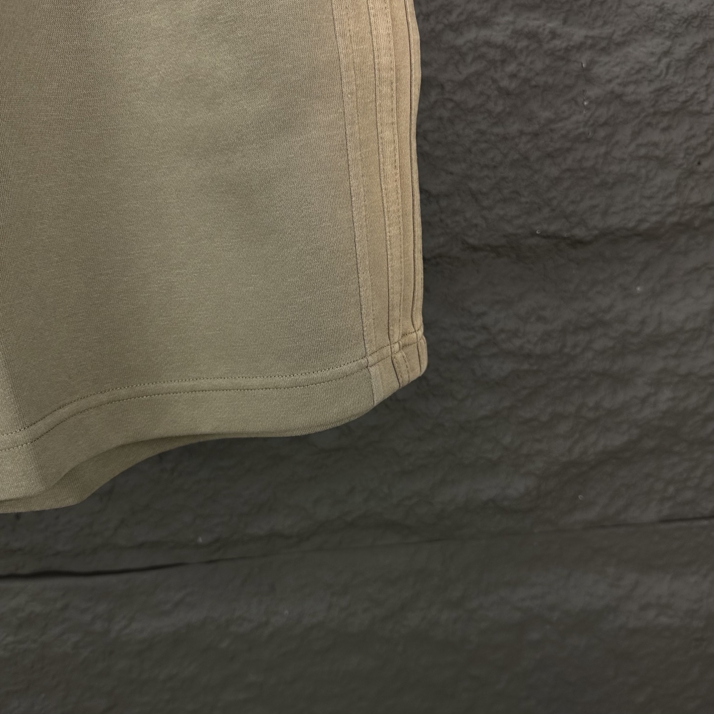 High-End 2025 Embroidered Logo Couple Shorts in Khaki, Sizes M-2XL - 图片 7