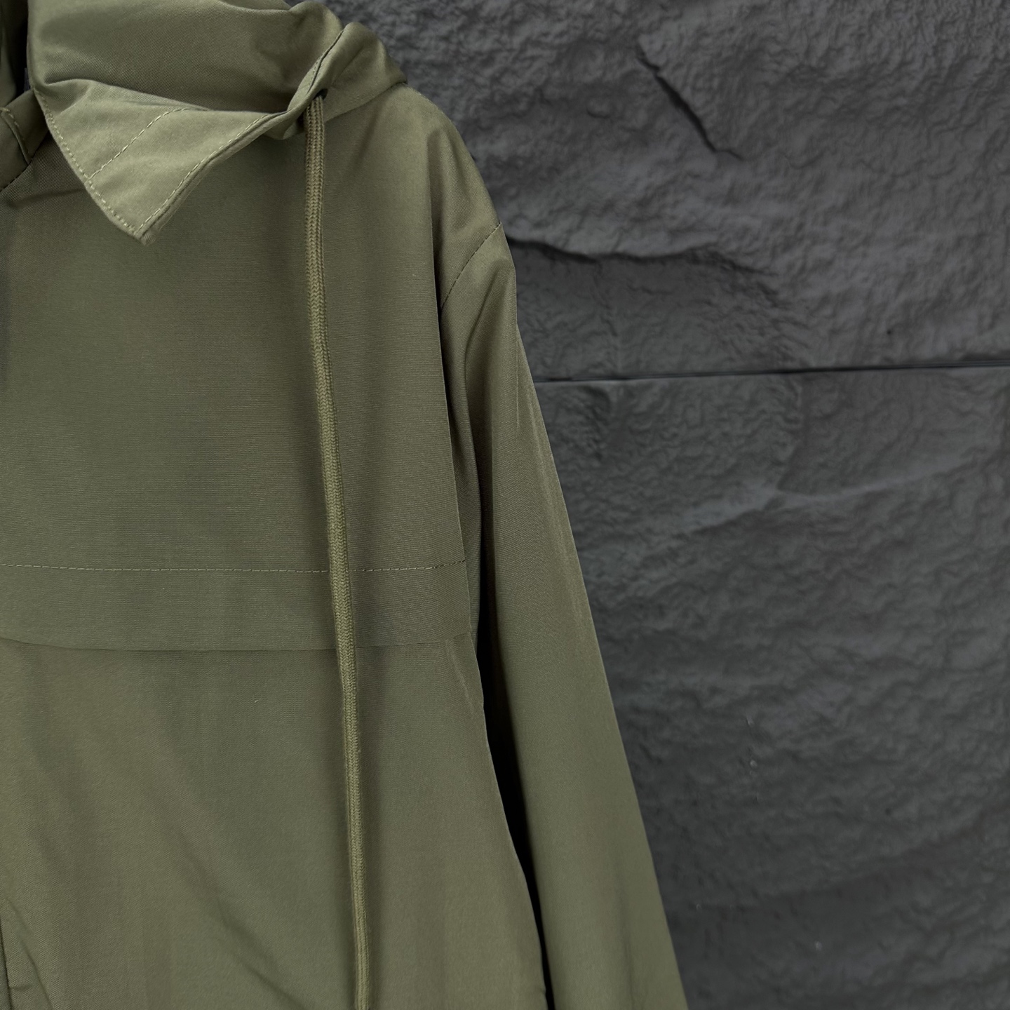 High-Quality Waterproof Jacket for Men and Women: 516 Collection - 图片 4
